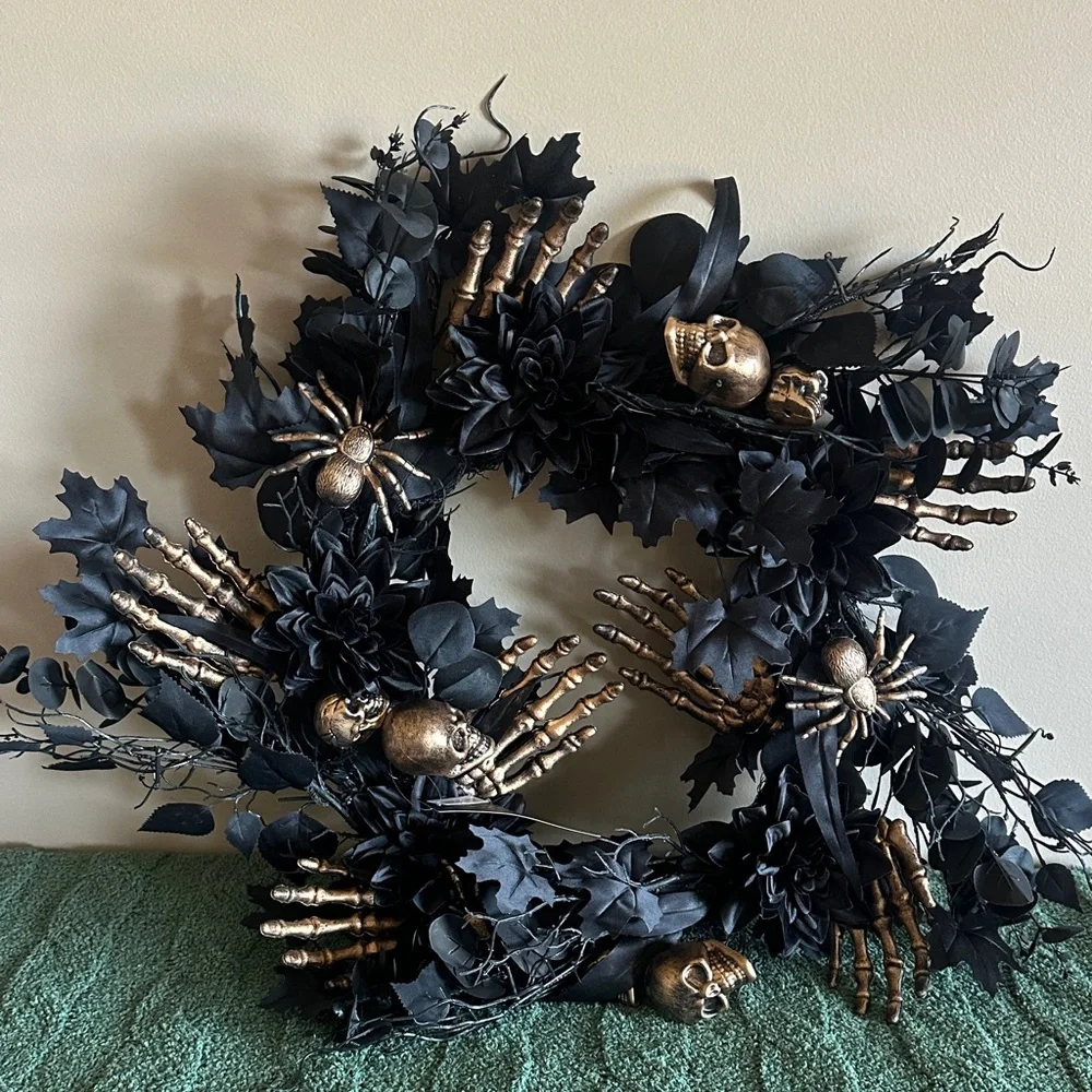 Rachel Zoe Halloween 🎃 Skull 💀 Wreath Black & Gold NEW!